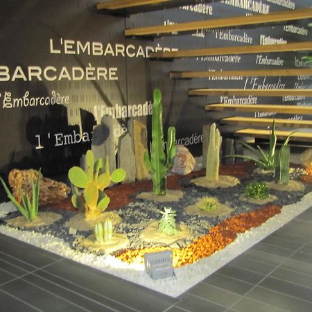 Hotel-Restaurant De L'Embarcadere Нантюа Экстерьер фото